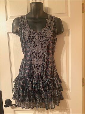 Sleeveless Floral Tiered Dress with Crochet Lace Yoke - Black & Teal Size M